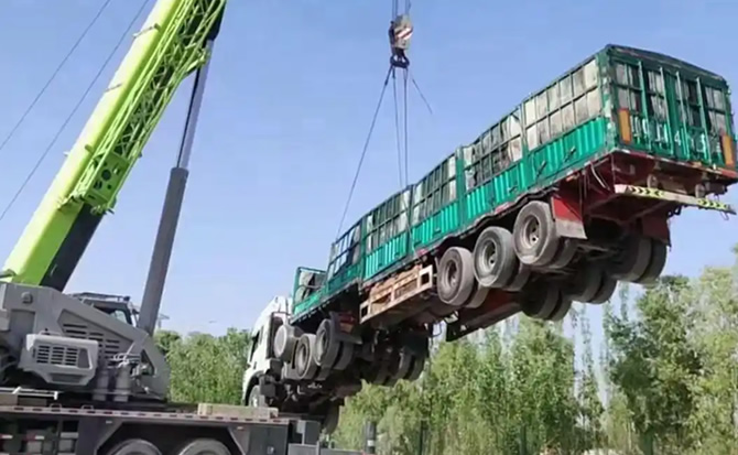 长武道路脱困救援案例
